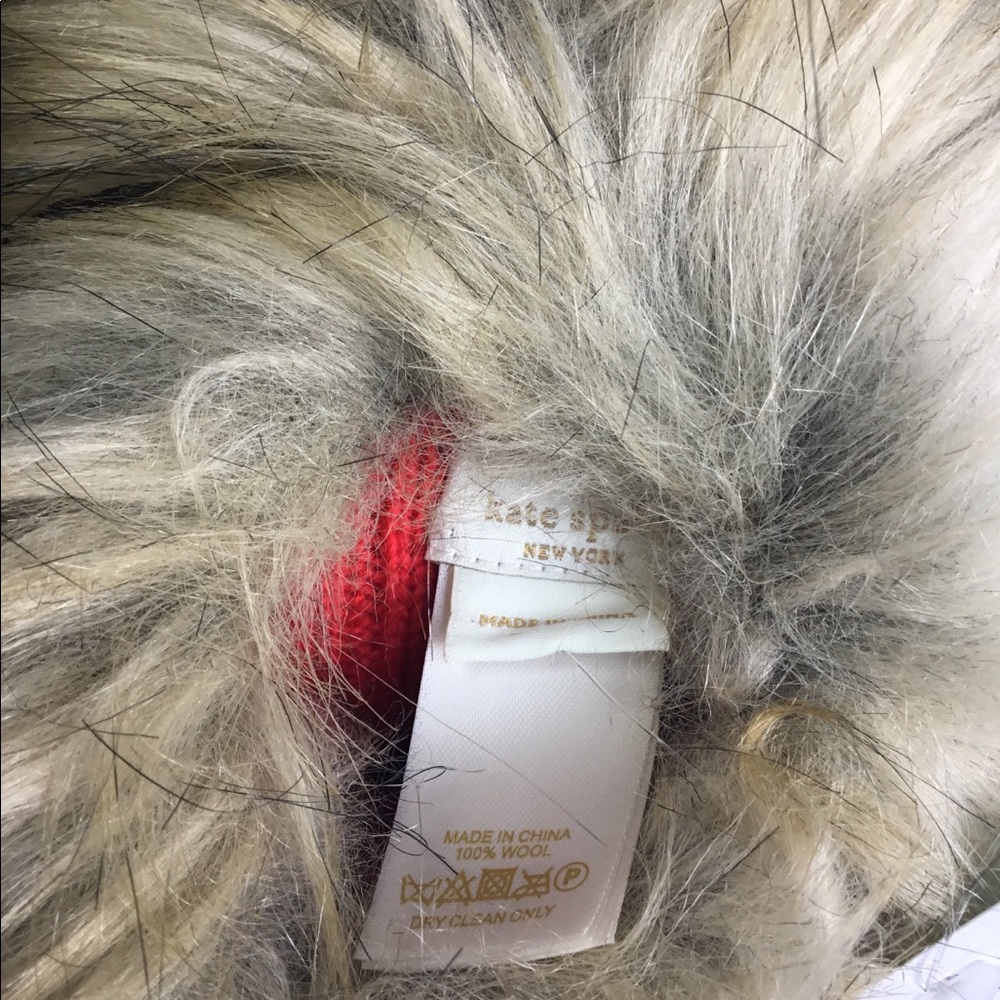 Kate Spade Furry Woodland Critters Mittens Red - Picture 2 of 3